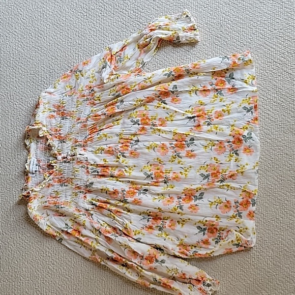 cupcakes & cashmere Tops - Top